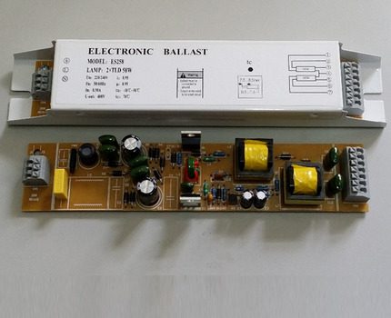 L'emplacement des éléments sur les ballasts électroniques à puce Ballast électronique économique