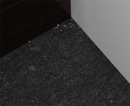 Shortcomings in the work of the robot vacuum cleaner Korean production Corner of the room, poorly cleared