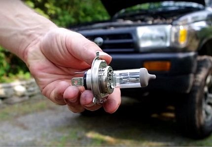 Ang low pressure gas discharge lamp para sa pag-install sa mga headlight ng kotse Lampara ng kotse