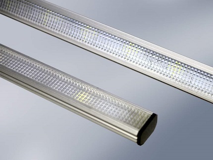 Le boîtier protège les diodes des influences extérieures LED de ligne