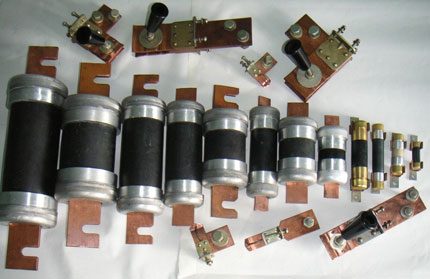 Mga Fuse sa Network 220 Mga Fuse sa Network 220