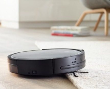 The robot is able to call on the carpet and clean it. Overcoming obstacles