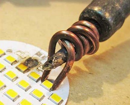 Soldering LEDs on the board DIY LED lamp repair: the causes of breakdowns, when and how you can repair it yourself