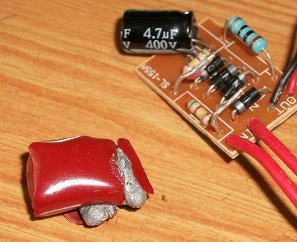 Swollen capacitor Swollen capacitor