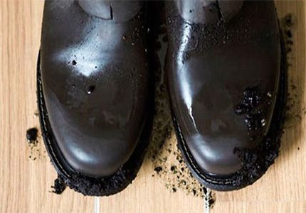 Ground dirt on boots