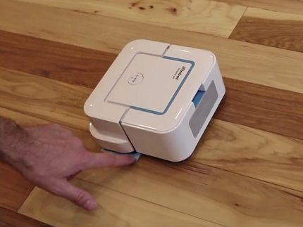 Robot without a waste bin