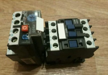 Ang oras ng pagtugon ng aparato ay nakasalalay sa mga setting Ang contactor at thermal relay
