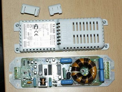 Transformer aparato para sa pagbaba ng boltahe ng mains para sa pagbibigay ng mga lampara ng halogen Transpormer ng pulso