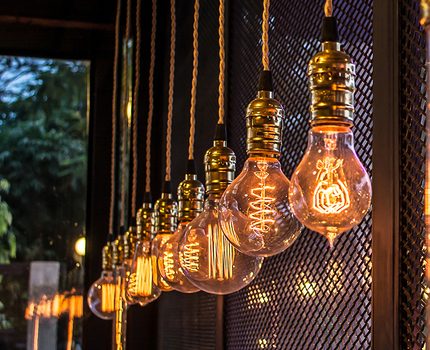 Filament elements are more popular among LED lamps Bulb with filament type diodes