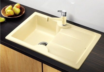 El color es pot seleccionar segons es desitgi Aigüera de cuina de mortera
