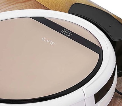 Robotic Vacuum Control Display of the iLife V5s Robot Vacuum Cleaner