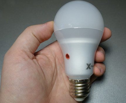 Funkčnost závisí na technických parametrech konkrétního modelu. Návrh inteligentní žárovky
