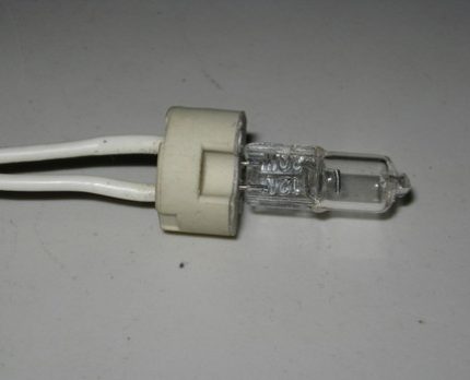Dans les projecteurs, vous pouvez mettre des lampes à 12 volts Spot halogène