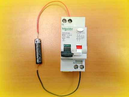 O RCD eletrônico requer energia Diferenças entre tipos de RCD