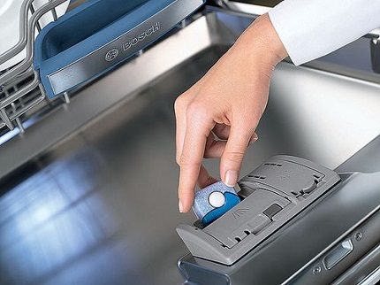Зареждане с детергенти Зареждане с детергенти
