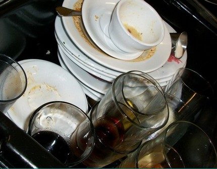 След накисване, съдовете се измиват перфектно Предварително накисване на мръсни съдове