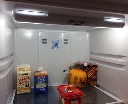 It is necessary to change the bulb to a similar one and recommended by the manufacturer Light check