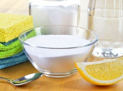 Soda at lemon juice