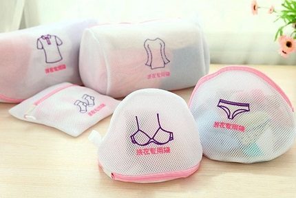 Bags for different types of linen Lingerie in mesh bags