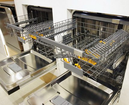 Mesin pencuci pinggan Gorenje terbina dalam Mesin pencuci pinggan Gorenje terbina dalam
