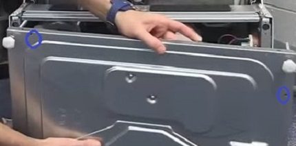How to remove the PMM pallet How to remove the PMM pallet