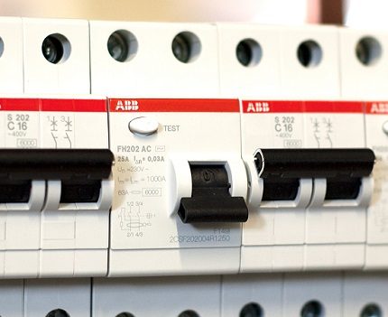 AC residual current circuit breaker RCD direct touch