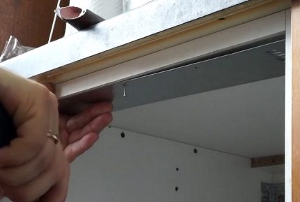 Cover plate when installing the built-in model Protective plate