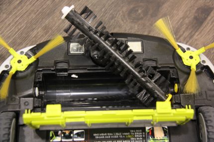 Work brushes of a robotic vacuum cleaner Vacuum cleaner robot brushes