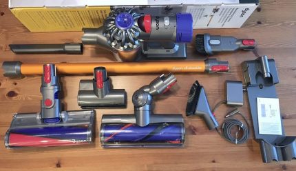 Ensemble complet de l'aspirateur Dyson Kit d'accessoires Dyson v8