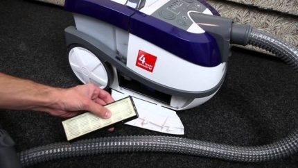 Cleaning the HEPA filter for the washing vacuum cleaner HEPA Filter Vacuum Cleaner