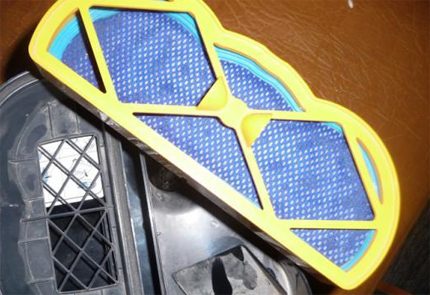 Replacing the filter component in a plastic frame Filter mesh repair