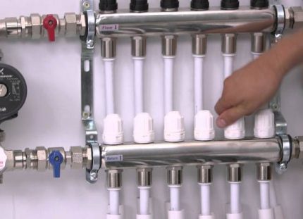 Réglage du débit de liquide de refroidissement dans le système de chauffage par le sol Équilibrer un sol chaud