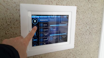 מסך מגע תצוגת בקרת תאורה