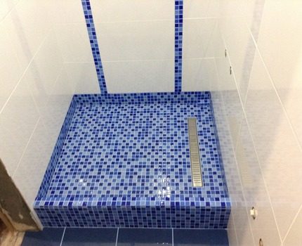 Mosaic shower enclosure Tapos na si Moises