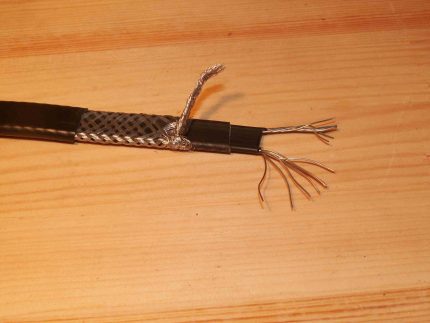 Heating cable device