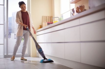 Cleaning with a wired vertical vacuum cleaner Wired vacuum cleaner is the best solution for large housing