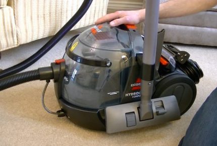 Pembersih Vakum yang ditapis air Model pembersih vakum dengan aquafilter