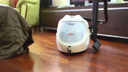 Pembersih vakum dengan aquafilter dan penjana wap Pembersih vakum Mesra Polti Lecoaspira