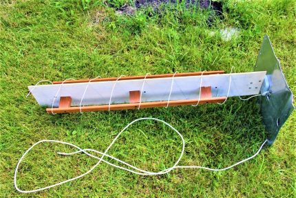Spiral antenna from improvised materials Spiral antenna assembly