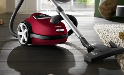 Ang disenyo ng Laconic ng kagamitan mula sa Philips Mga kagamitan sa pag-aani na mga Philips