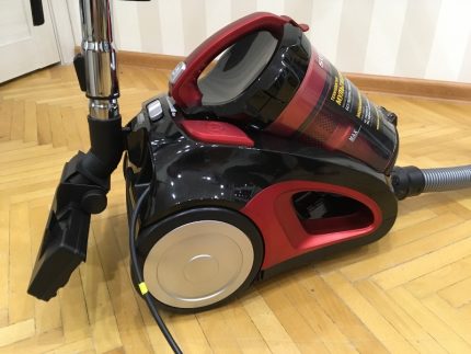 Supra jenama Vacuum cleaner di kawasan pedalaman Jenama pembersih vakum Supra