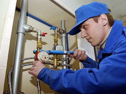 Installation of devices must be done by a specialist Installation of a water meter by specialists