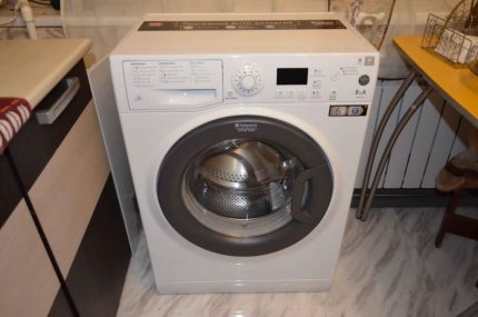 Modèle de machine à laver spacieux de Hotpoint Ariston Machine à laver Hotpoint Ariston