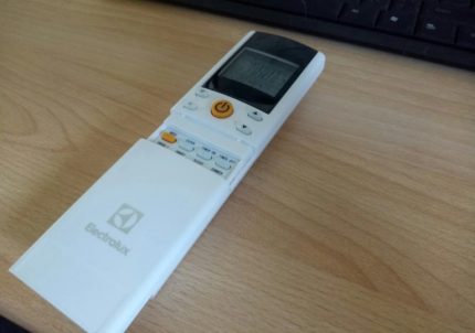 Remote control for the model Electrolux EACS / I-07HAR / N3 Remote control