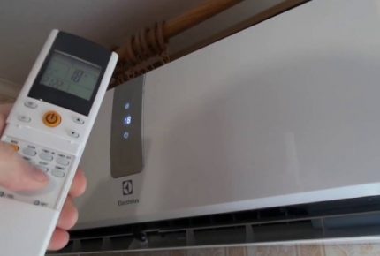 Air conditioner remote control Timer function in the air conditioner