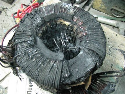 Pemusnahan gegelung elektromagnetik motor peti sejuk Motor elektrik peti sejuk yang terbakar