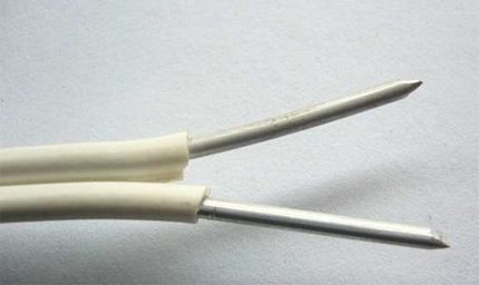 Type de noyau en aluminium avec cavalier en PVC Fil électrique APPV