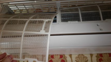 Cleaning the Panasonic Split Filter Air conditioning care