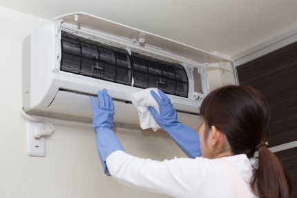 Self cleaning filters Filter cleaning