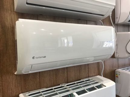 Climatiseurs de marque Systemair Modèle d'onduleur d'un système divisé